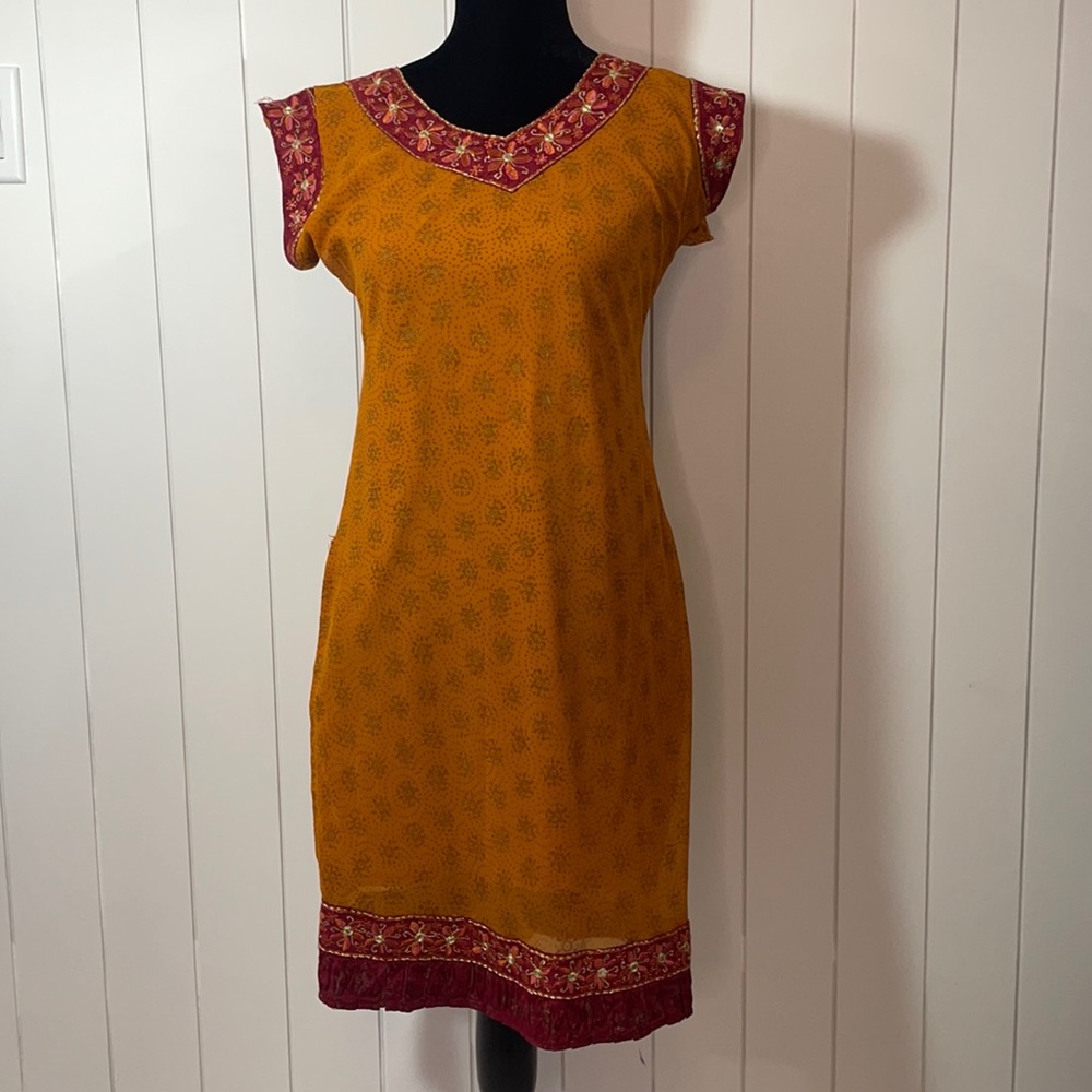 Hand Tailored Sleeveless Gold/Orange Tunic Kurti